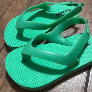 Old Navy Toddler Flip Flops - Size 6